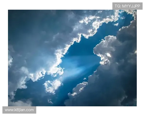 闪电 21 点：揭秘快速闪电的神秘力量与科学原理